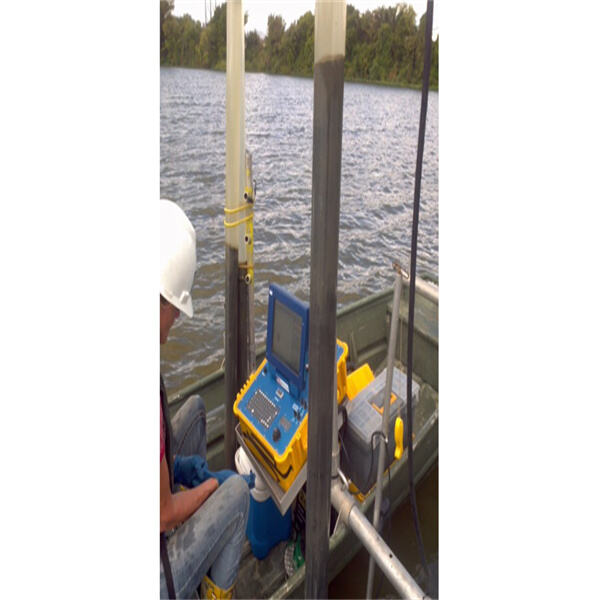 Mejorando la seguridad en la navegación con la última tecnología en detectores de peces con sonar de barrido lateral.