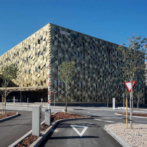 Protecting your building with aluminum cladding