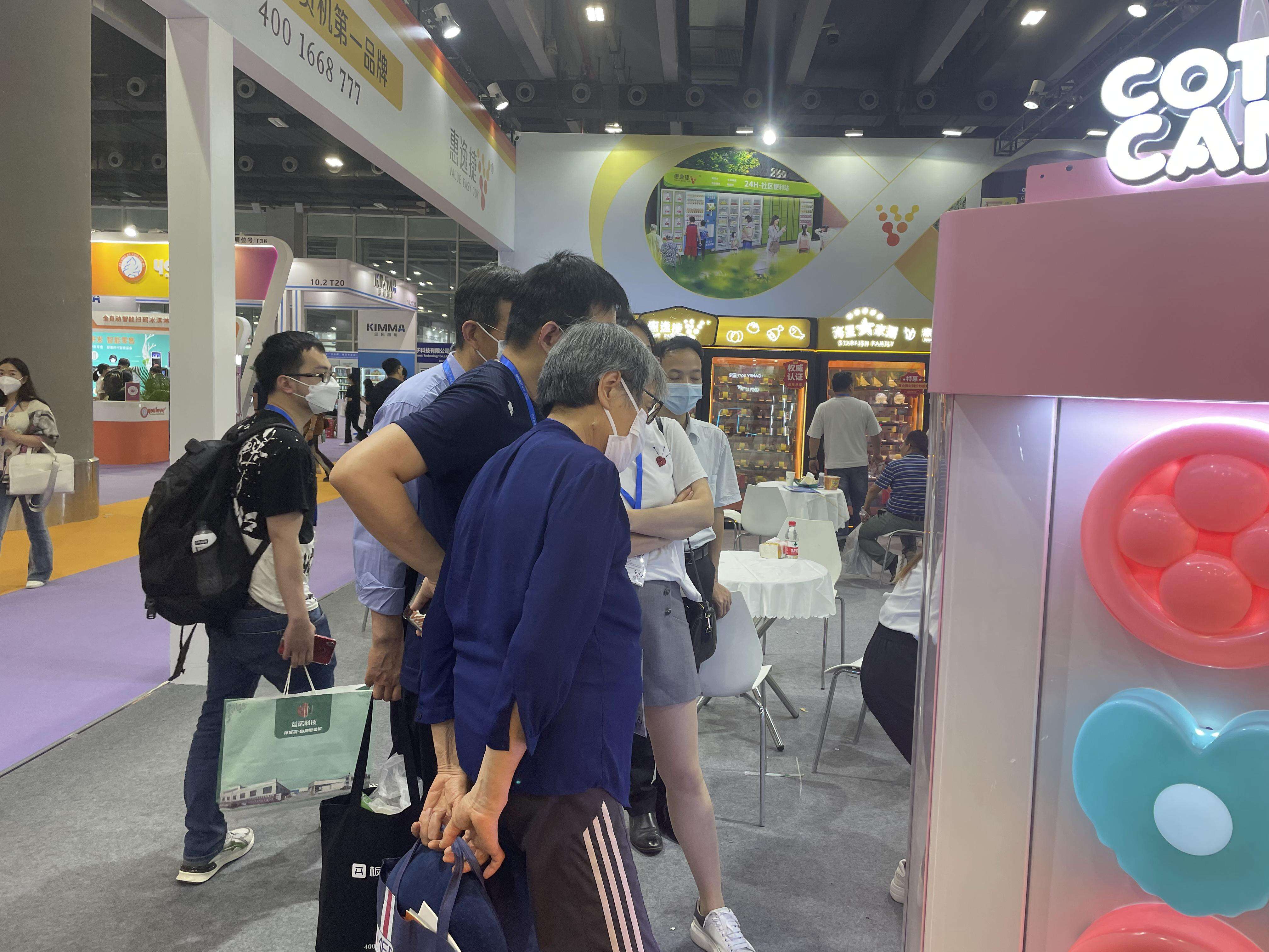 Vendlife Commercial earn money make Marshmallow cotton candy robot machine kids full automatic cotton candy vending machines factory