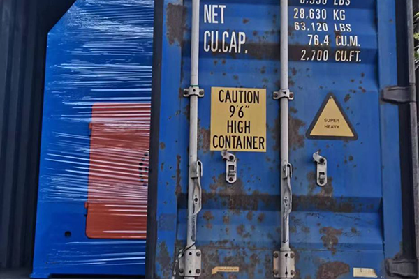 Đơn hàng 2 máy kéo dây đã được xếp container thành công