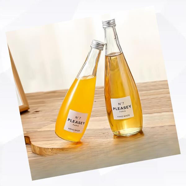Take your favorite drinks with you wherever you go in our durable glass bottles with leak-proof lids