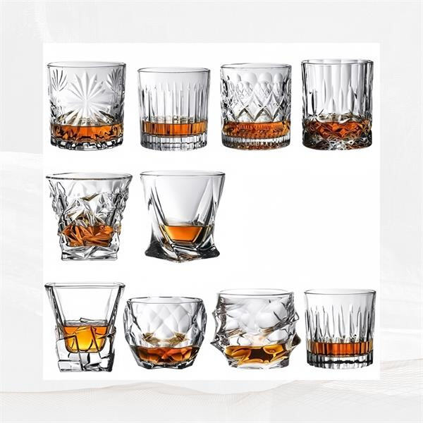 How to Embellish Your Table with Engraved Glasses?