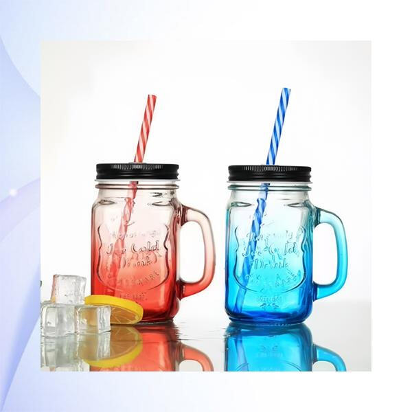 Easy-to-clean glass straw and cup for a hygienic drinking experience