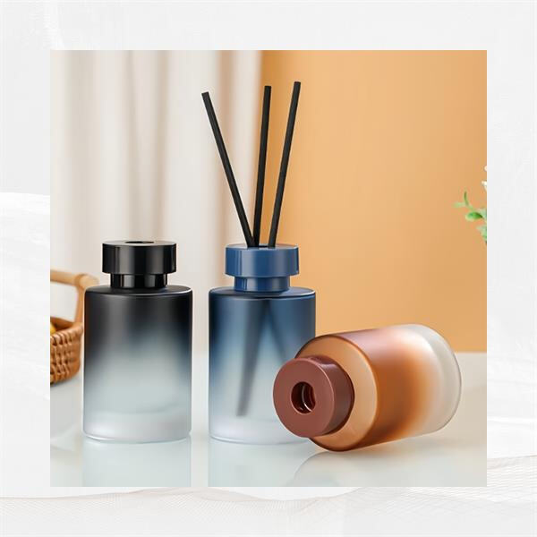 Transform any space into a calming oasis with our stylish glass aromatherapy bottle.