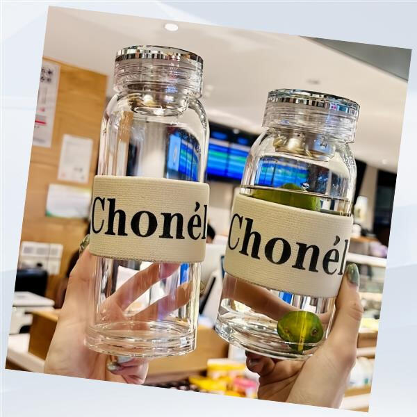 Take your favorite beverages with you in a leak-proof glass water bottle.