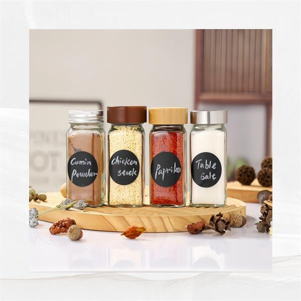 Glass Spice Bottles for a Neat Spice Rack