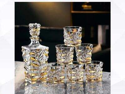 Anpassade vinglas i parti