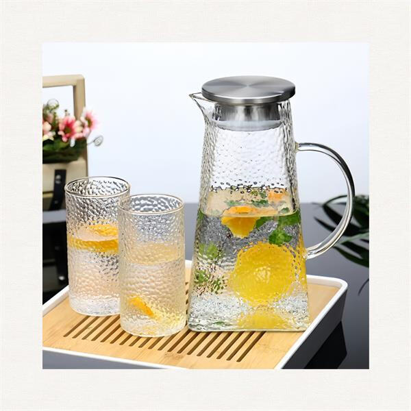 The must-have accessory for any summer picnic or barbecue.
