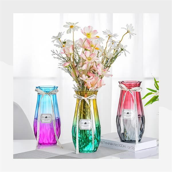 How to decorate with a crystal glass vase for any occasion?