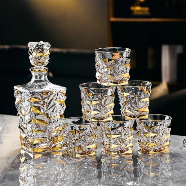 Mastering the Technique of Using a Glass Decanter