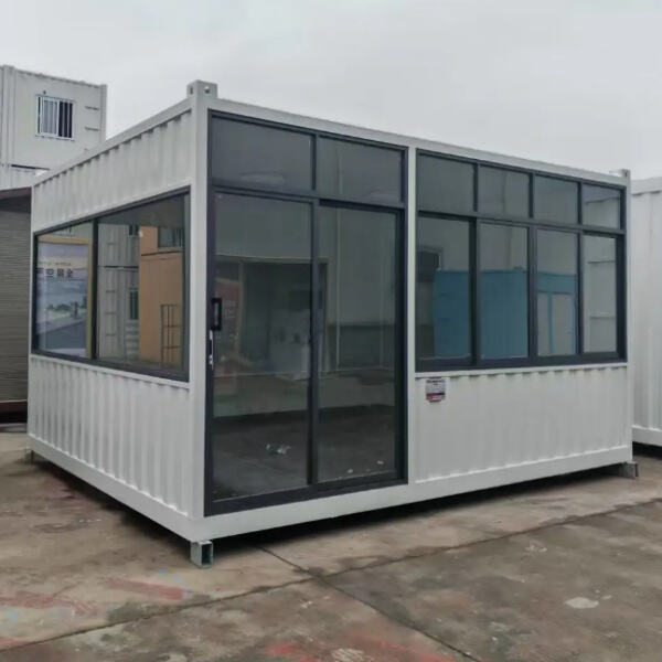 Adopter la simplicité et la polyvalence des maisons en conteneurs maritimes