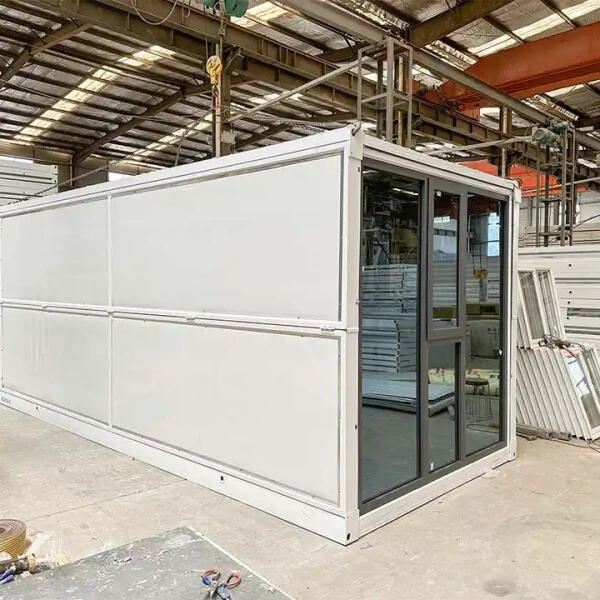 Utilizzando materiali riciclati, le case in contenitori flat packed sono un'opzione di alloggio eco-friendly per chi desidera ridurre la propria impronta di carbonio.