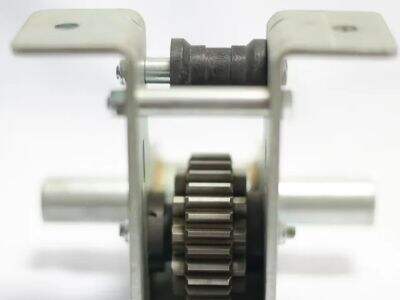 Mastering the movement of greenhouse curtains: reversing wheel explained