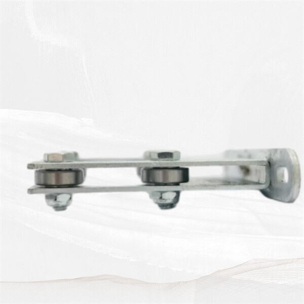 The Benefits of Using Brackets for Roller Blinds