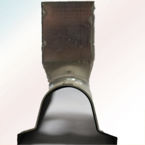 فهم أهمية المواد القوية والمتينة لبناء بيوت زجاجية دائمة