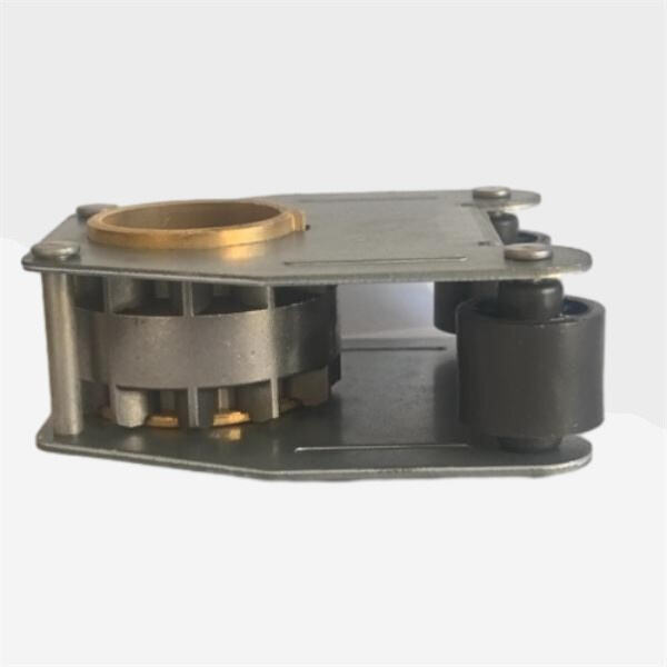 Aanpasbare dakspleiers en glijdende deure verseker genoegde lugtigheid vir jou plante om te floreer.