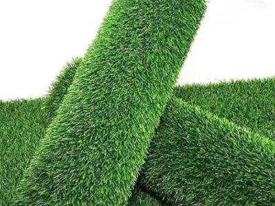 The Best Artificial Grass Options for Dog Owners