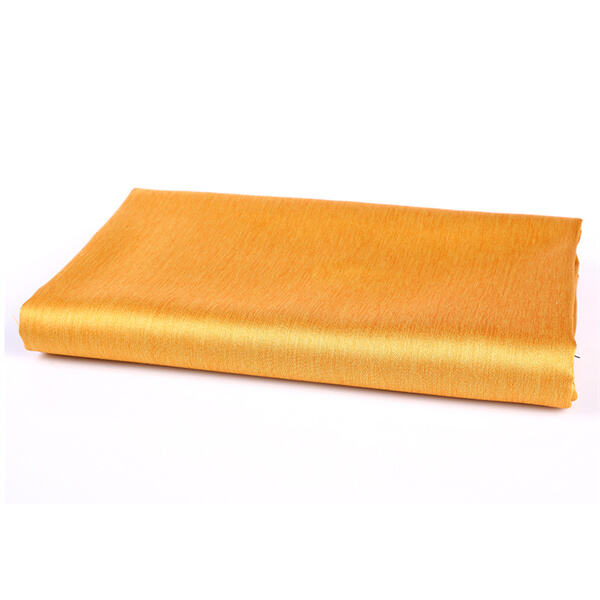 فضای خود را با پارچههای طلایی زیبای پرده ارتقا دهید