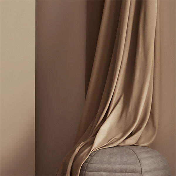 لذت بردن از پارچه‌های پرده بی‌نظیر برای خریداران عمده