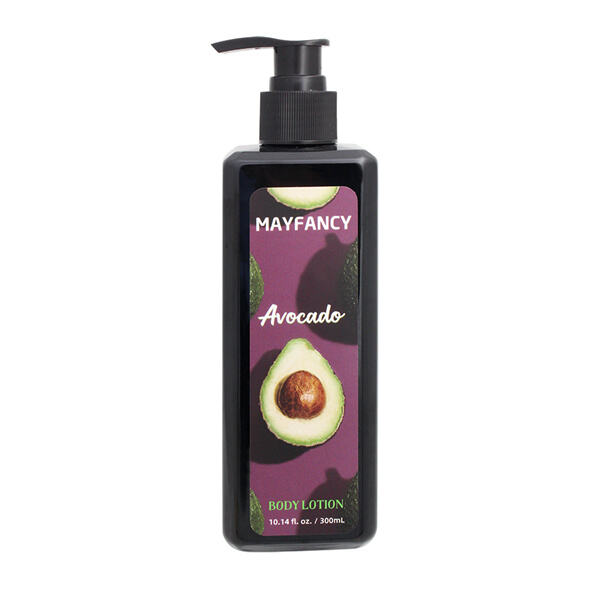 Préparez-vous à montrer ces mains avec notre lotion pour cuticules hautement recommandée.
