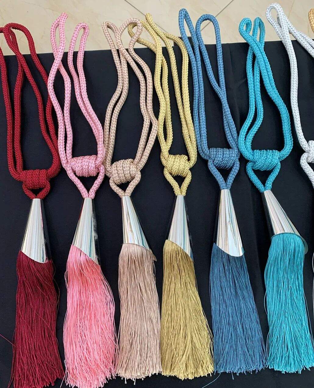Foulola News: Curtain Decorative Accessories Wholesale Online details