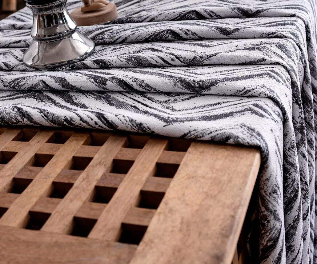 Foulola News:Luxury Jacquard 7885 Series Vivid Decorative Fabric supplier
