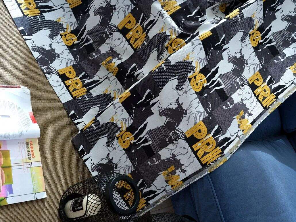 Foulola News：High Grade Jacquard Sofa Fabric - 8 supplier