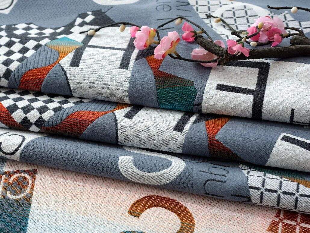 Foulola News：High Grade Jacquard Sofa Fabric - 5 factory