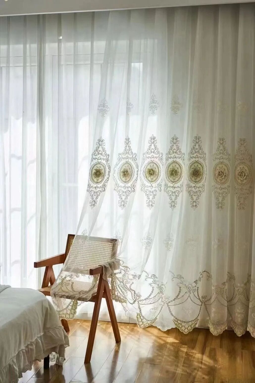 Foulola News：GFS/PNGZL/QYH/KAHT/KSBZH Embroidery Sheers manufacture