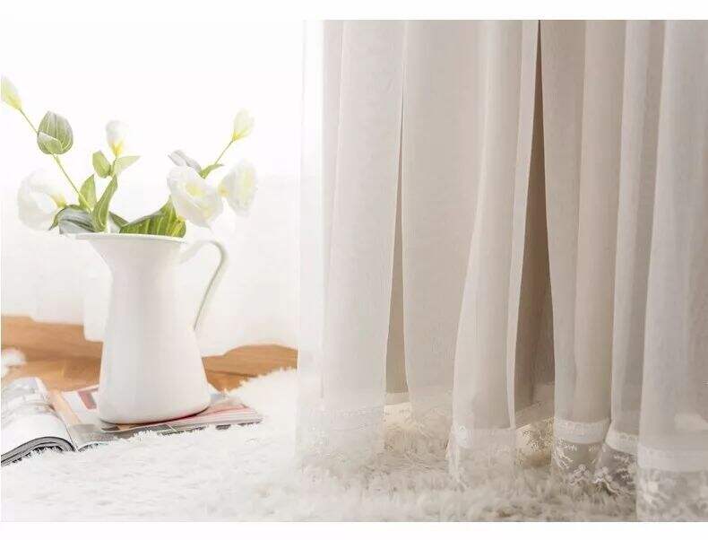 Foulola： Hot Sales Blackout Stars Curtain Fabric with Lace details