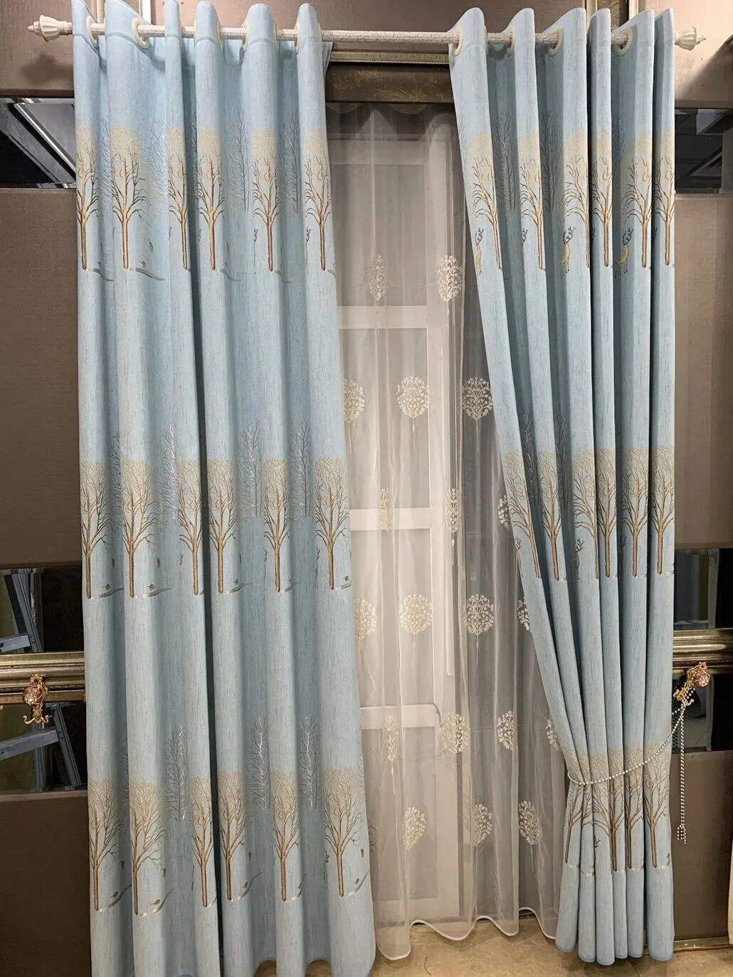 Foulola News:2.8m-3.15m Width Blackout Jaquard Curtain Fabric manufacture