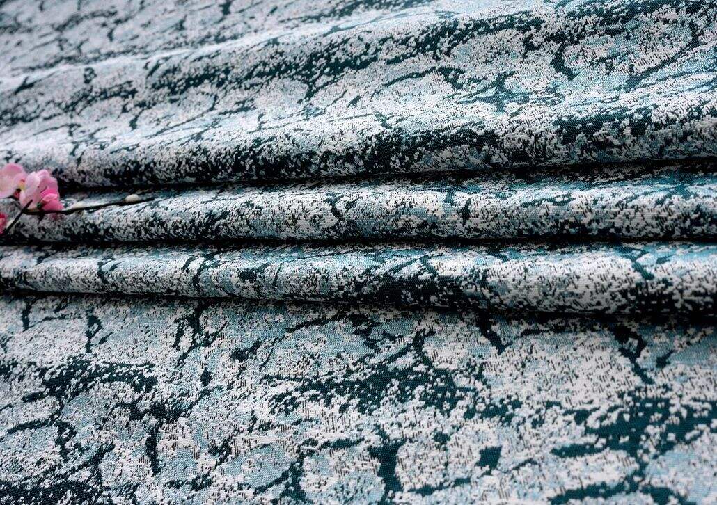 Foulola News:Luxury Jacquard 7885 Series Vivid Decorative Fabric details