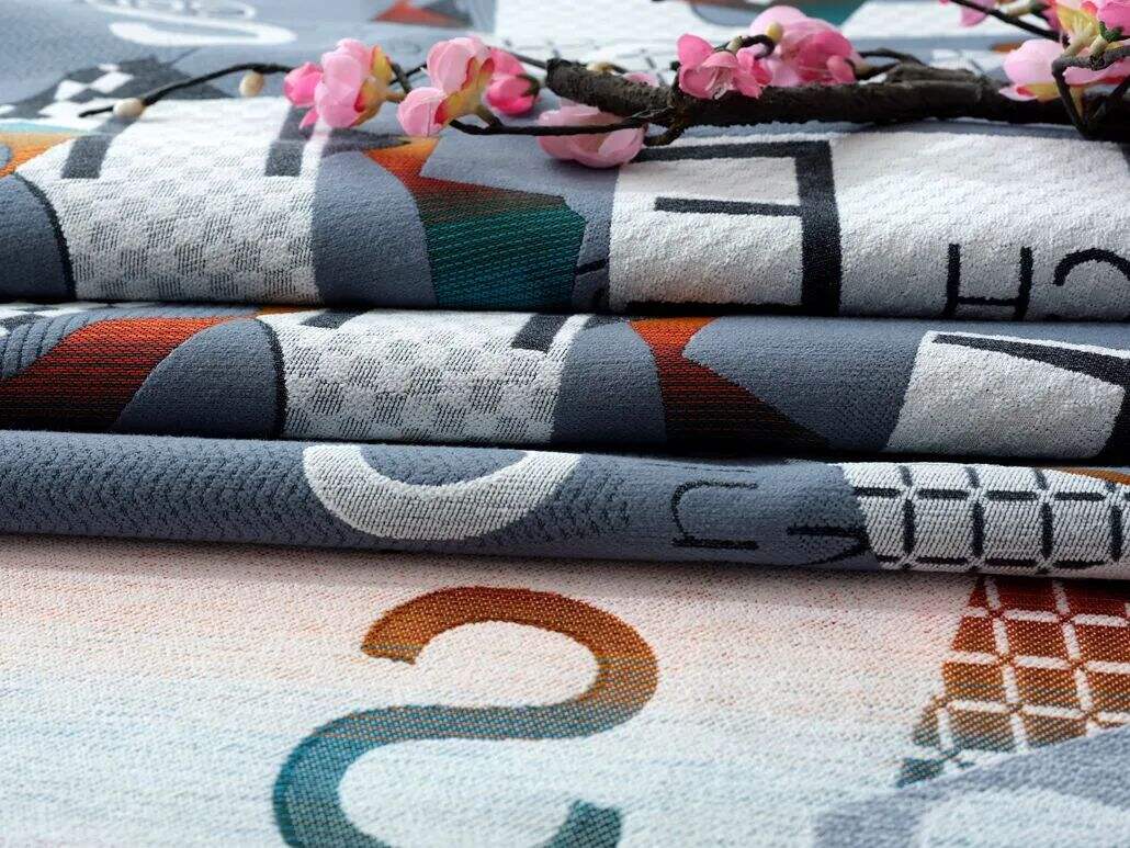 Foulola News：High Grade Jacquard Sofa Fabric - 5 factory