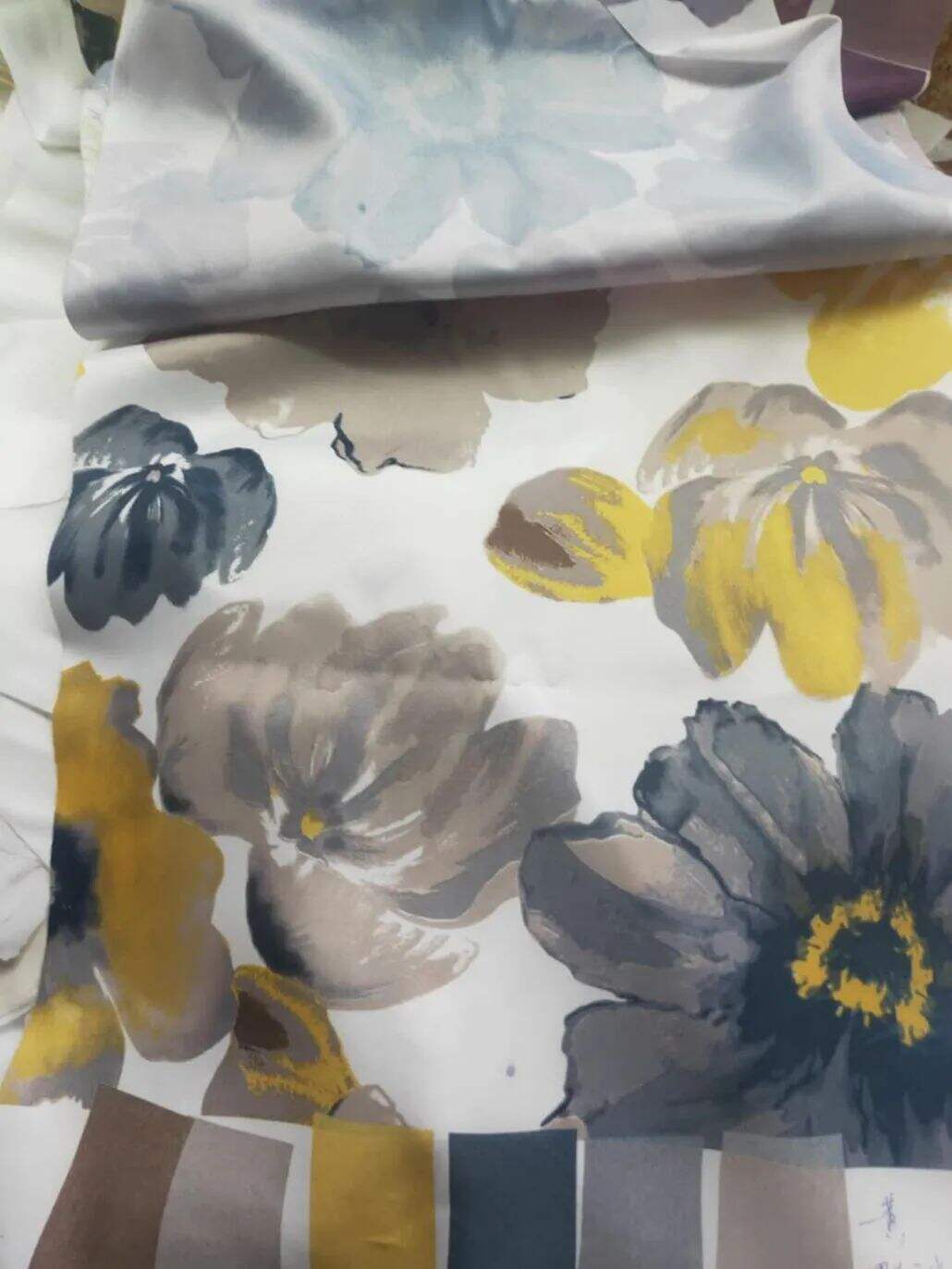 Foulola News:One Side Pure Linen,One Side Top Printed manufacture