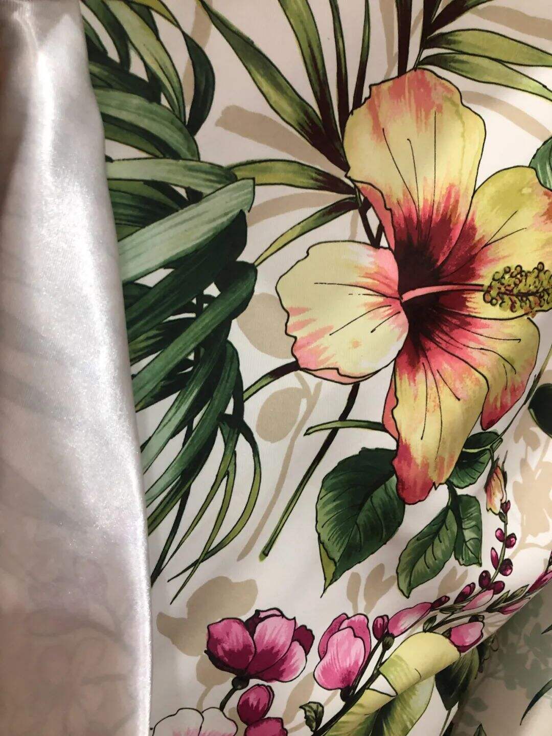 Foulola News:One Side Pure Linen,One Side Top Printed supplier
