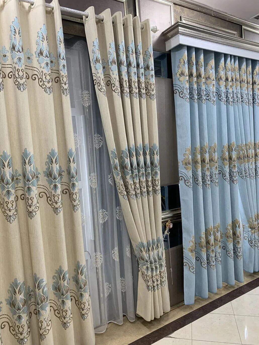 Foulola News:2.8m-3.15m Width Blackout Jaquard Curtain Fabric factory
