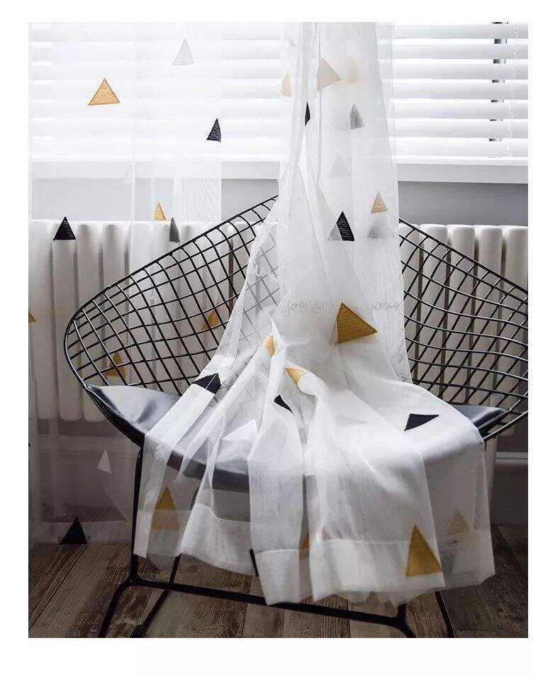 Foulola News: Simple Europe Style Triangle Embroidered details