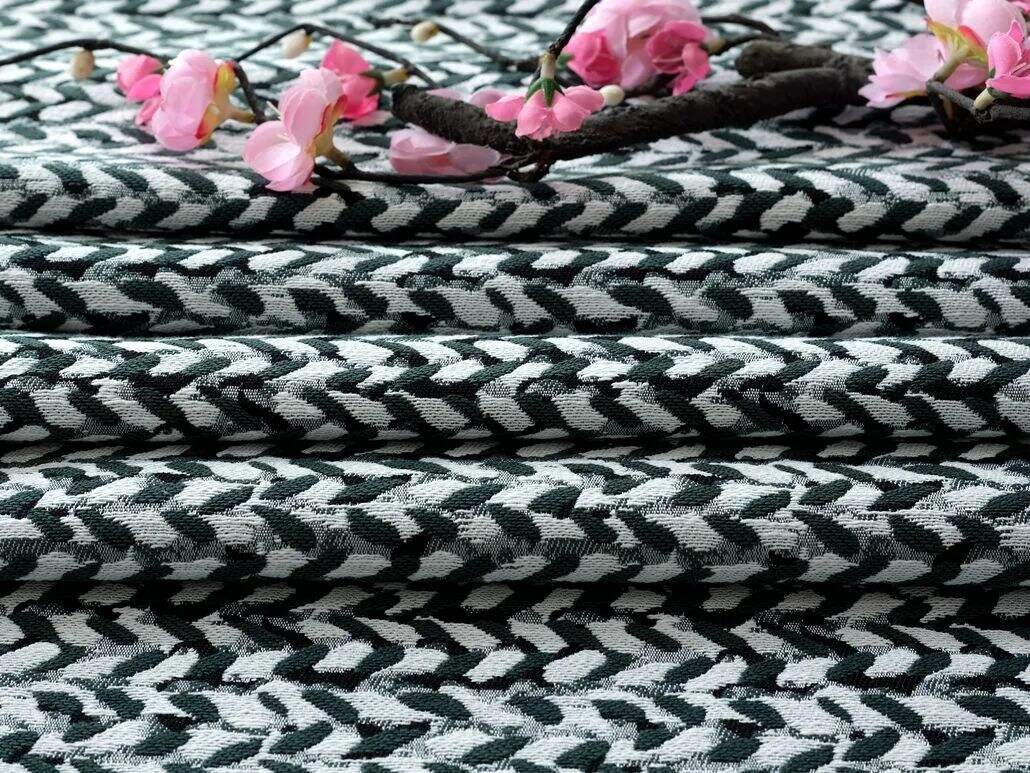 Foulola News：High Grade Jacquard Sofa Fabric - 6 manufacture