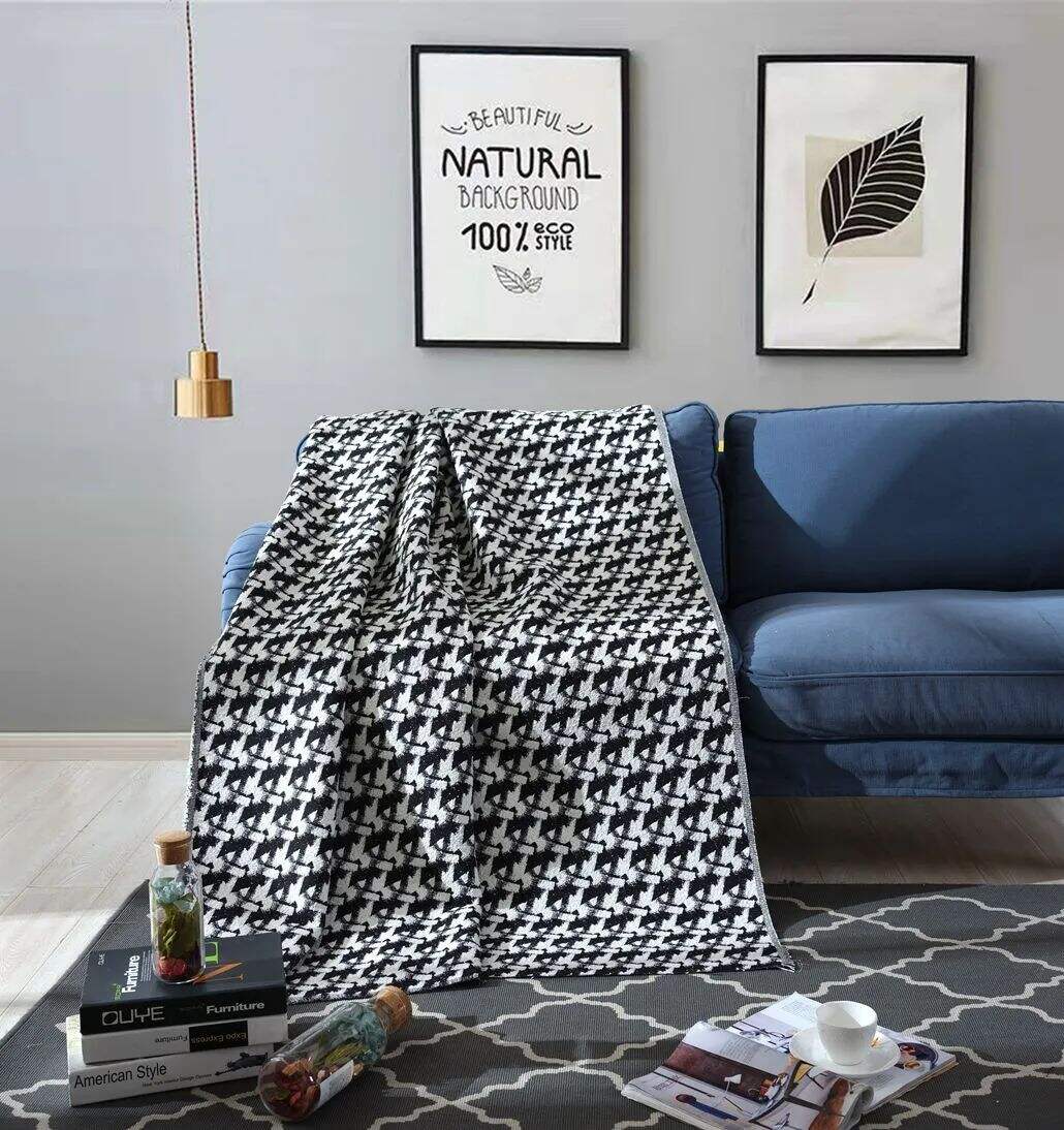 Foulola News：High Grade Jacquard Sofa Fabric - 3 manufacture