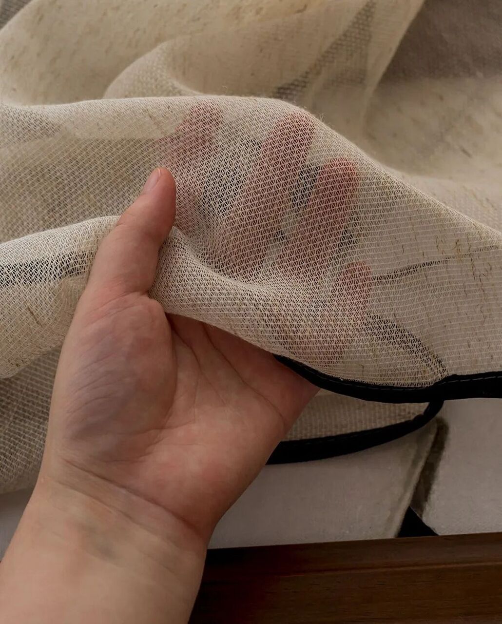 Foulola News：LJS /YHS/NYYMS# Sheer Curtain supplier
