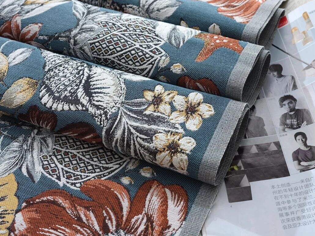 Foulola News：High Grade Jacquard Sofa Fabric - 1 factory