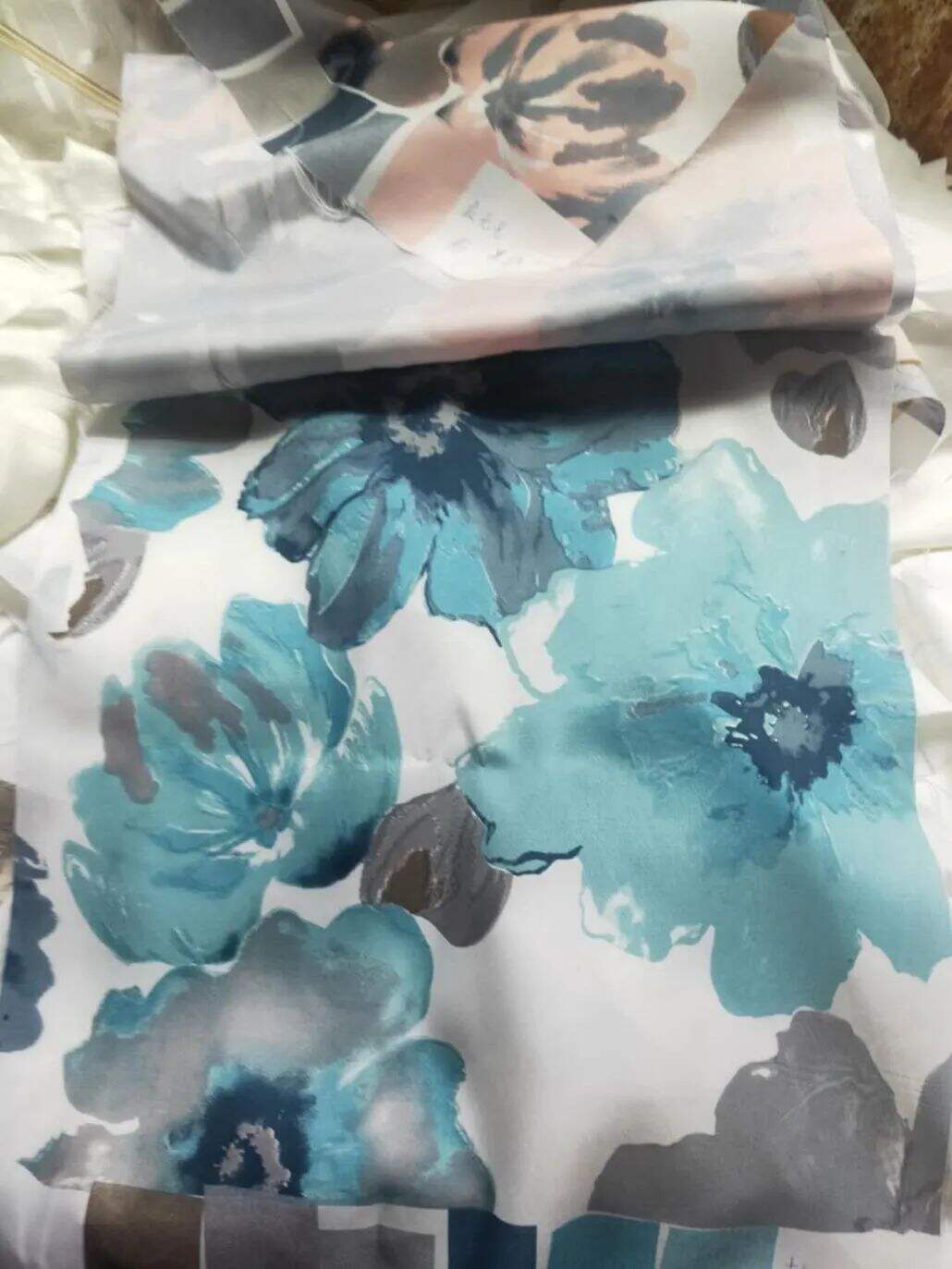 Foulola News:One Side Pure Linen,One Side Top Printed manufacture