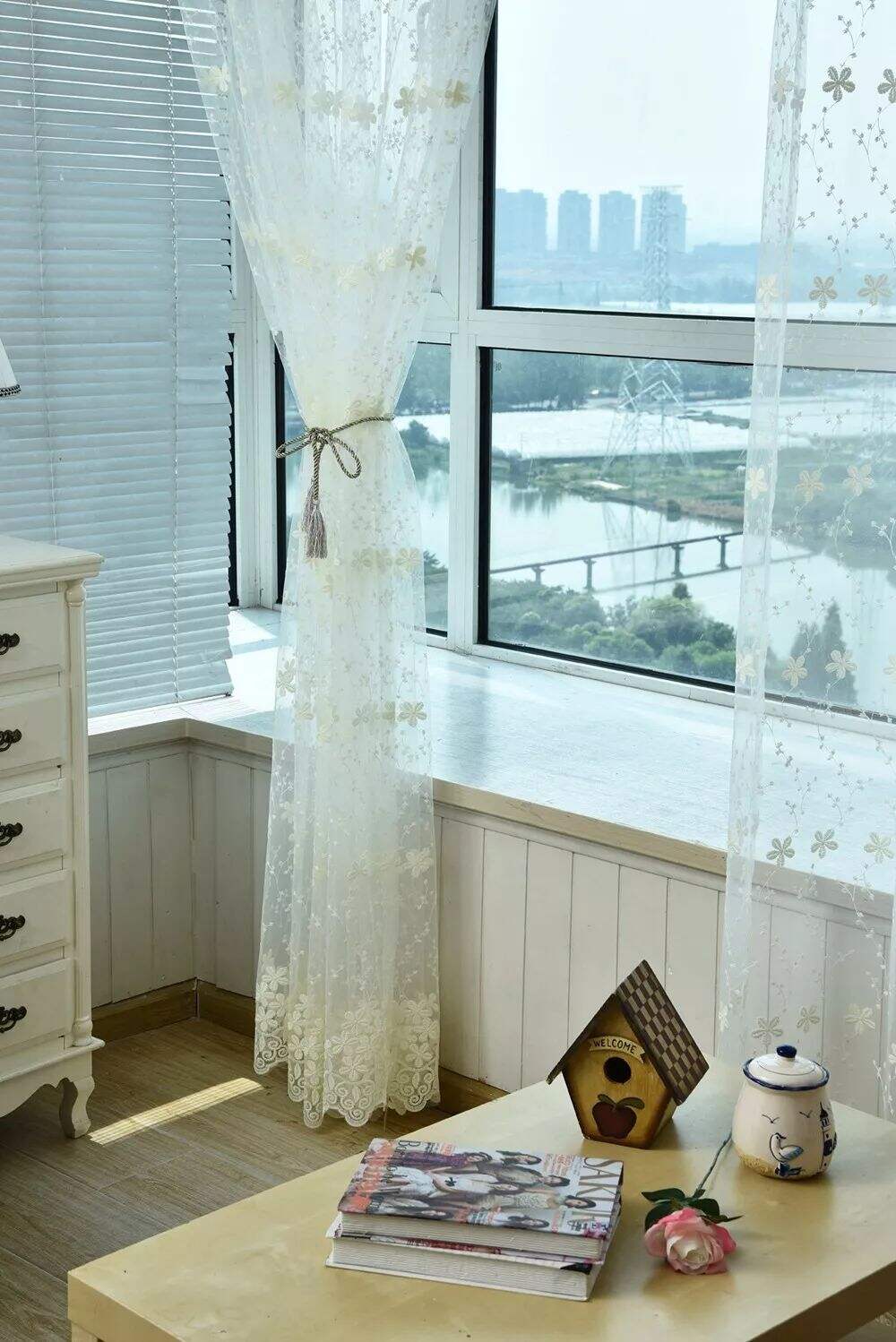Foulola News: Romatic Flower Embroidered Milk Lace Curtain details