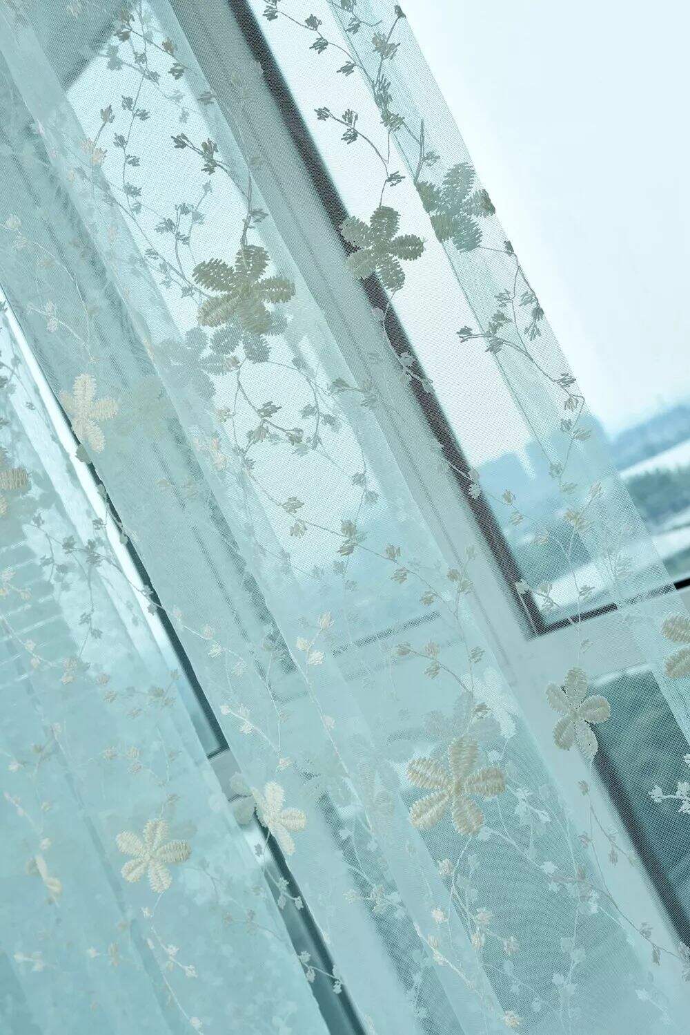 Foulola News: Romatic Flower Embroidered Milk Lace Curtain factory