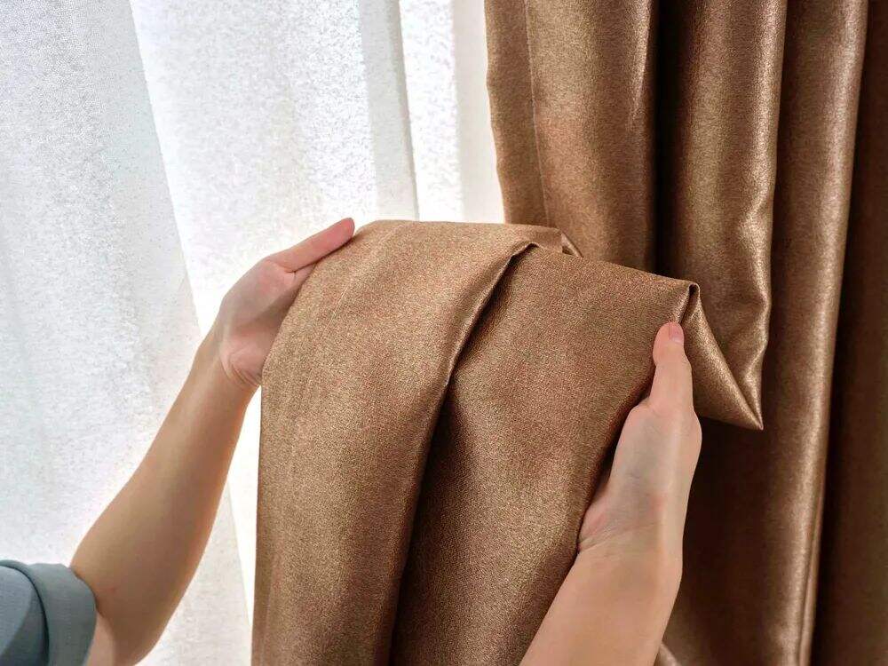 56 Foulola News: 2.8m DY/34# Series, Embossed Linen Style Blackout manufacture