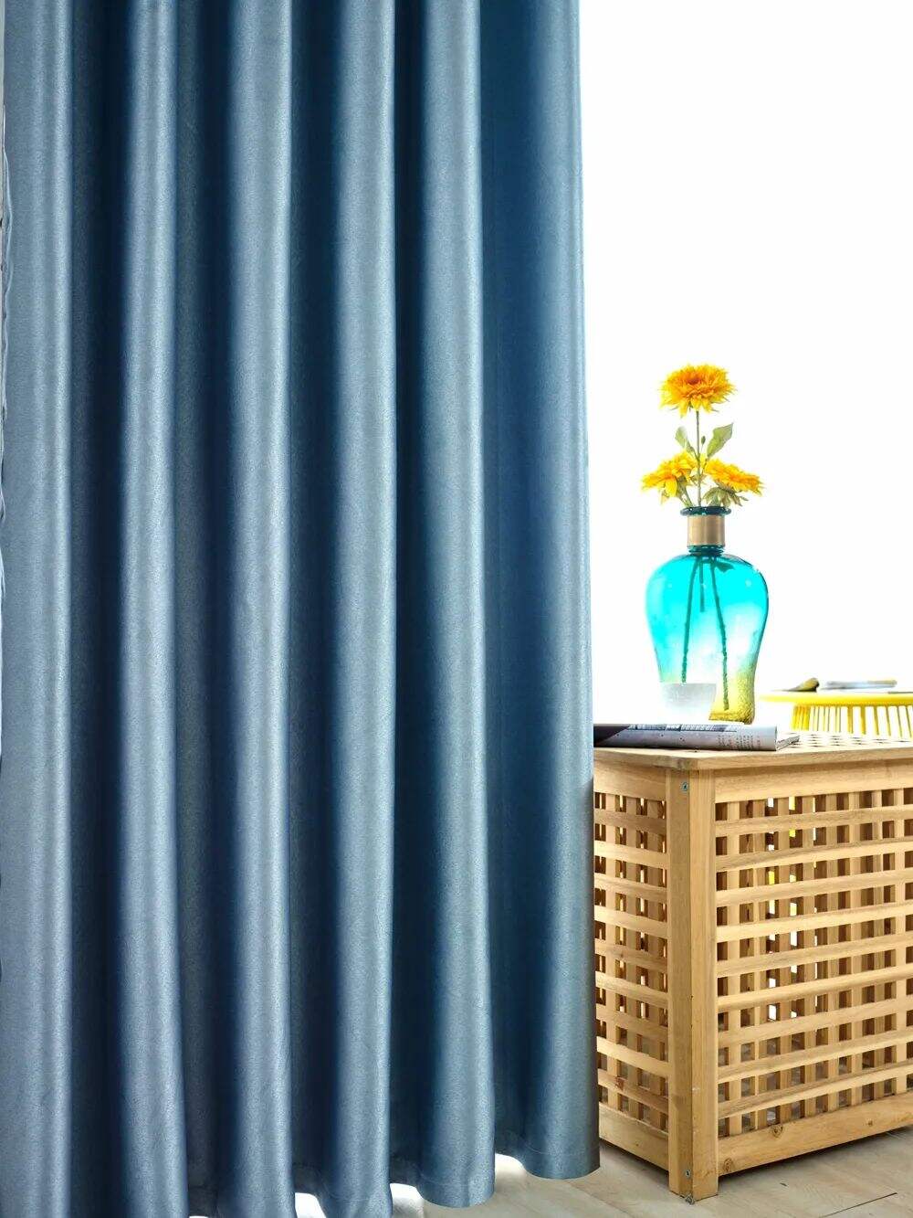 73 Foulola News: 2.8m DY/34# Series, Embossed Linen Style Blackout supplier