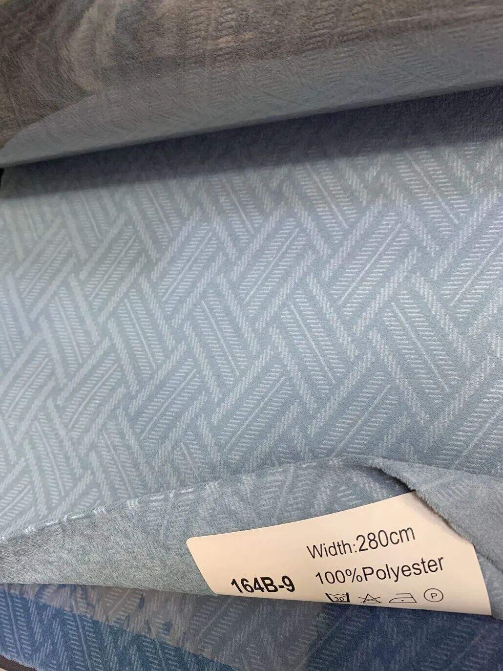 ​Foulola News: 164AB# Velvet details