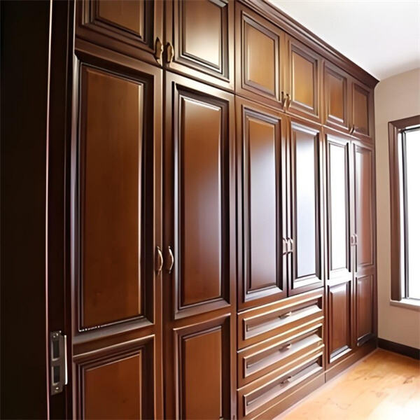 Create a polished and professional look for your woodworking projects with our easy-to-use resin pain