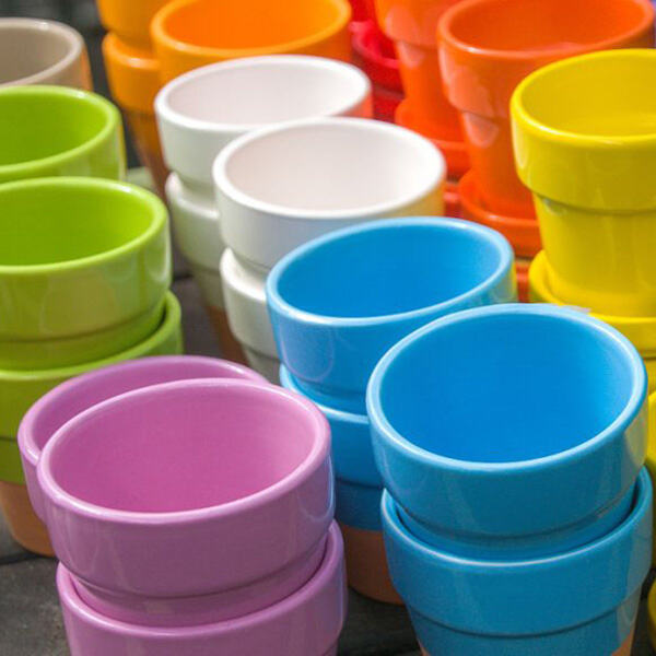 Exploring the versatility of acrylic resin solvent-based in artistry