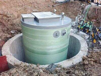 液体不飽和樹脂ゲルコートにおける気泡除去：真空脱泡時間および攪拌速度のパラメーター